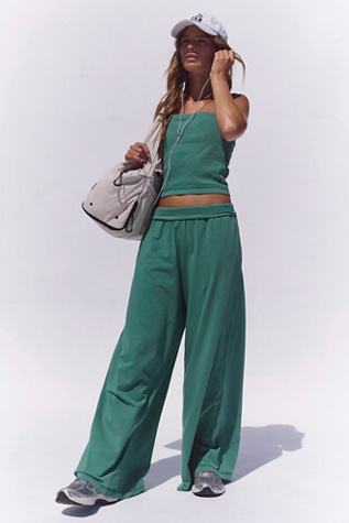 Hot Shot Strappy Set