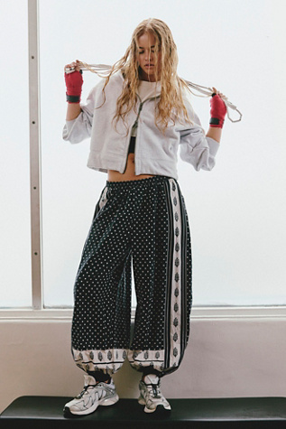 On It Printed Balloon Pants - thumbnail 2