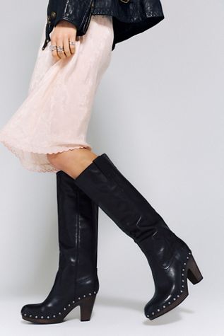 Frye Cindy Pull-On Boots