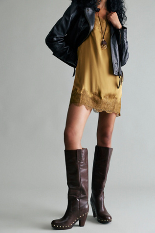 Frye Cindy Pull-On Boots