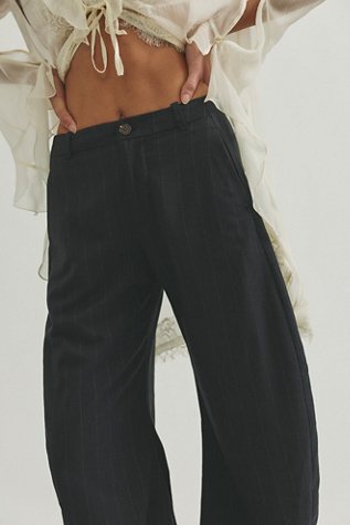 Женские брюки Free People Spotlight Menswear Striped Barrel, цвет: Угольный комбинированный — фото 3