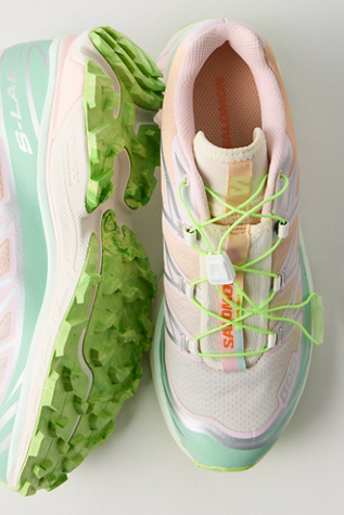 Женские кроссовки Salomon for FP Movement XT-6 Sneakers, цвет: Celestial Aura — фото 2