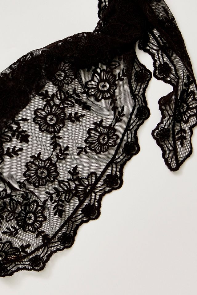 Foulard triangulaire en dentelle Forever #2
