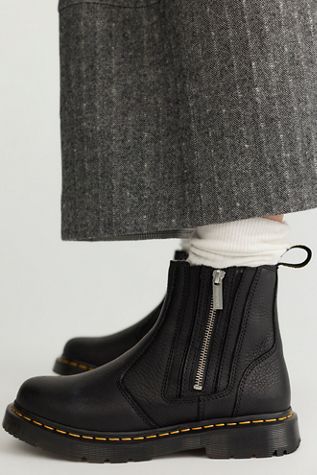 Bottes Alyson à fermeture éclair doublées de fourrure Dr. Martens