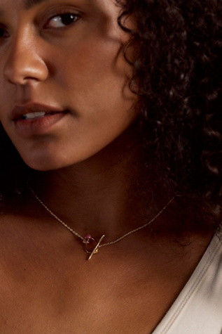 Noor Necklace by Free People in Gold