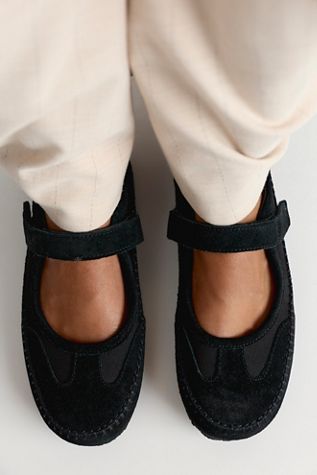Clarks Tor Low Bar Mary Janes