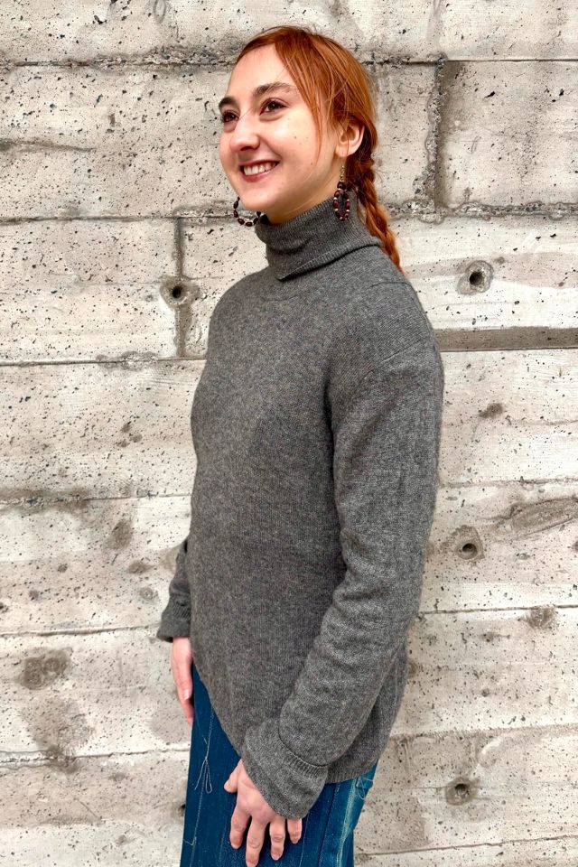 1980’s Cashmere Turtle Neck Sweater Selected by Nomad Vintage #1
