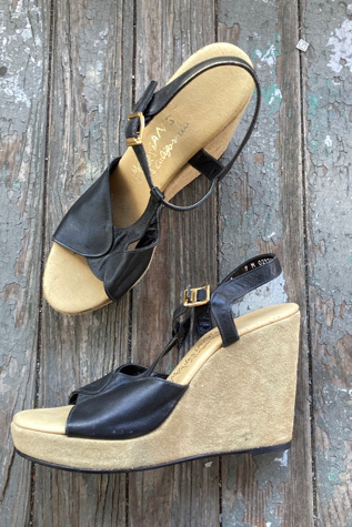 Vintage 1970s Deadstock Black Leather and Suede Wedge Platforms Selected by Cherry