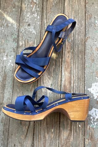 Vintage 1970s Navy Blue Strapped Wooden Heels Selected by Cherry