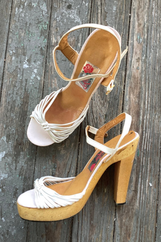 Vintage 1970s Deadstock White Leather Wooden Platform Heels Selected by Cherry