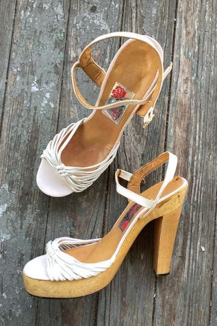 Vintage 1970s Deadstock White Leather Wooden Platform Heels Selected by Cherry