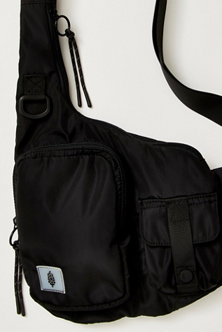 Женская сумка Free People Hip Hugger Sling, цвет: Чёрный — фото 5