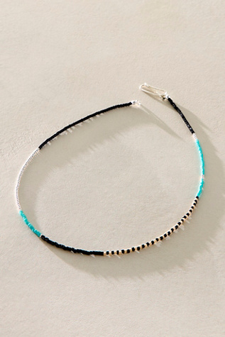 Les Beads Nonoc Asymetric Silver Necklace
