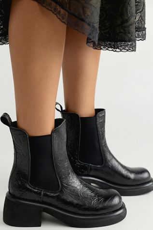 Samuda Chelsea Boots