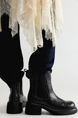 Samuda Chelsea Boots