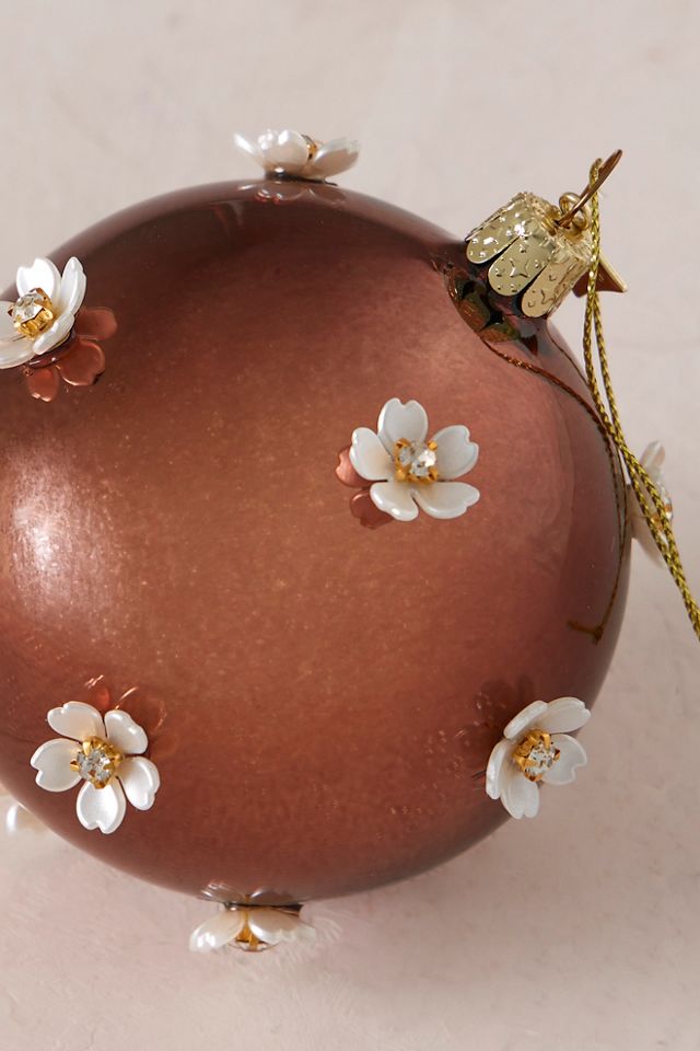 Daisy Bauble Ornament #1