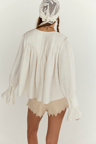 Женская блузка Free People Thousand Pintucks Blouse, цвет: Слоновая кость — фото 2