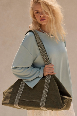 Женская сумка Free People Cora Canvas Tote, цвет: Тёмно-зелёный — фото 5