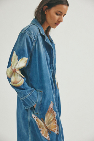 Женские куртки Free People FP X Juliet Johnstone Hand-Painted Monique Denim Duster, цвет: Синий — фото 3