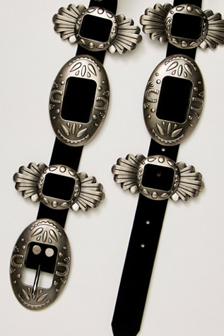 Женский ремень Understated Leather Concho Buckle Belt, цвет: Чёрный — фото 2