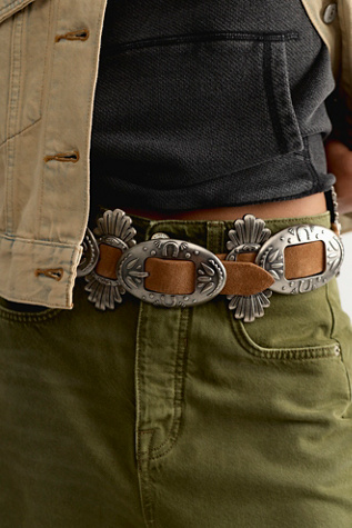 Understated Leather Concho Buckle Belt