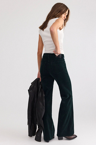 Женские джинсы Citizens of Humanity Kimberly '70s Flare Corduroy, цвет: Juniper — фото 2