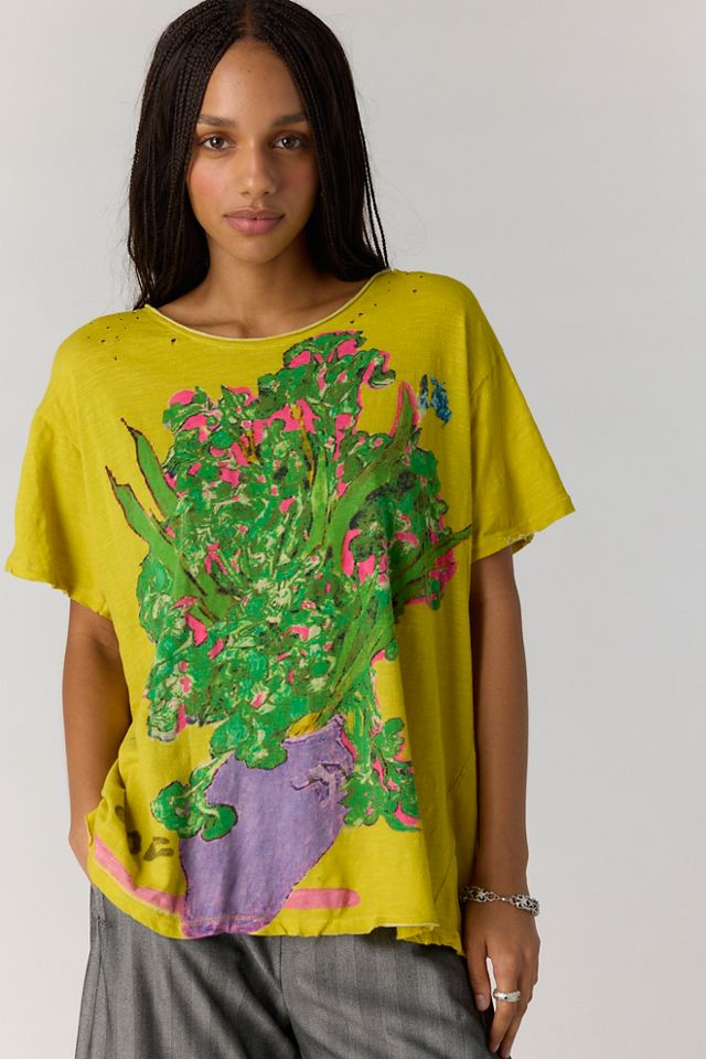 Magnolia Pearl Vincent Find Beauty Tee #3