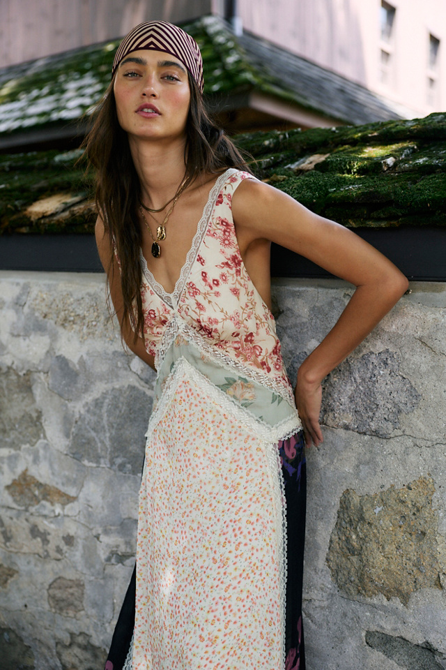 Mariela Sands Maxi Dress