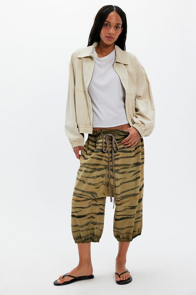 Magnolia Pearl Tiger Capri La Jolla Joggers #2