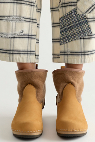 KUNSTEN Holly Clog Boots