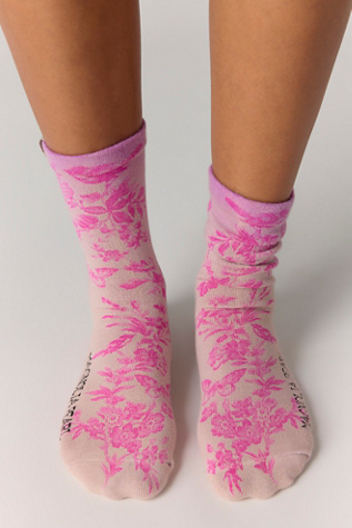 Magnolia Pearl Vol Du Jardin Socks at Free People in Pink
