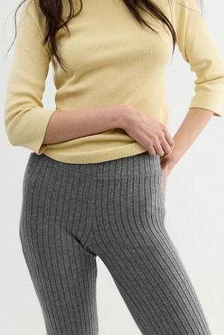 Женские брюки DONNI. The Sweater Rib Kick Flare, цвет: Угольный серый — фото 3