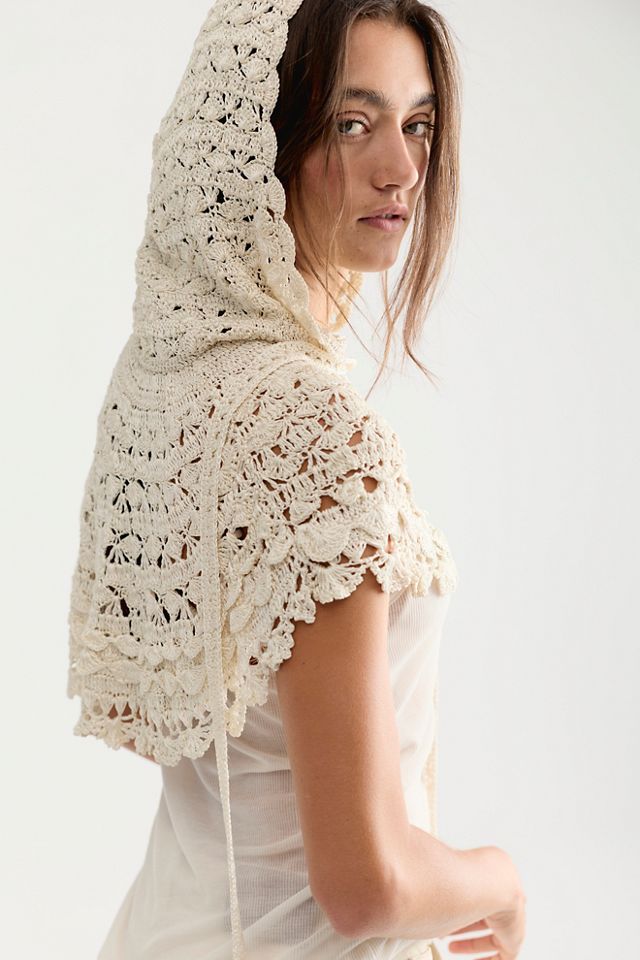 Capuche drapée au crochet #1