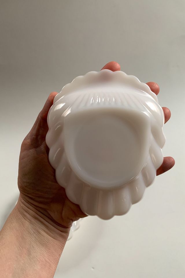 Vintage Mid Century Shell Jewelry Catchall Dish Selected by SharpLilTeeth #2