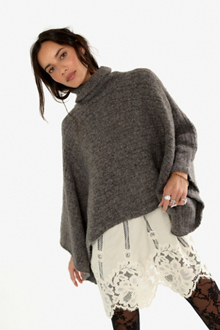 Phoebe Poncho