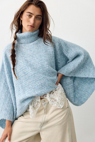 Phoebe Poncho