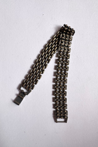 Vintage Machine Age Small Mesh Link Bracelet Selected by Cherry