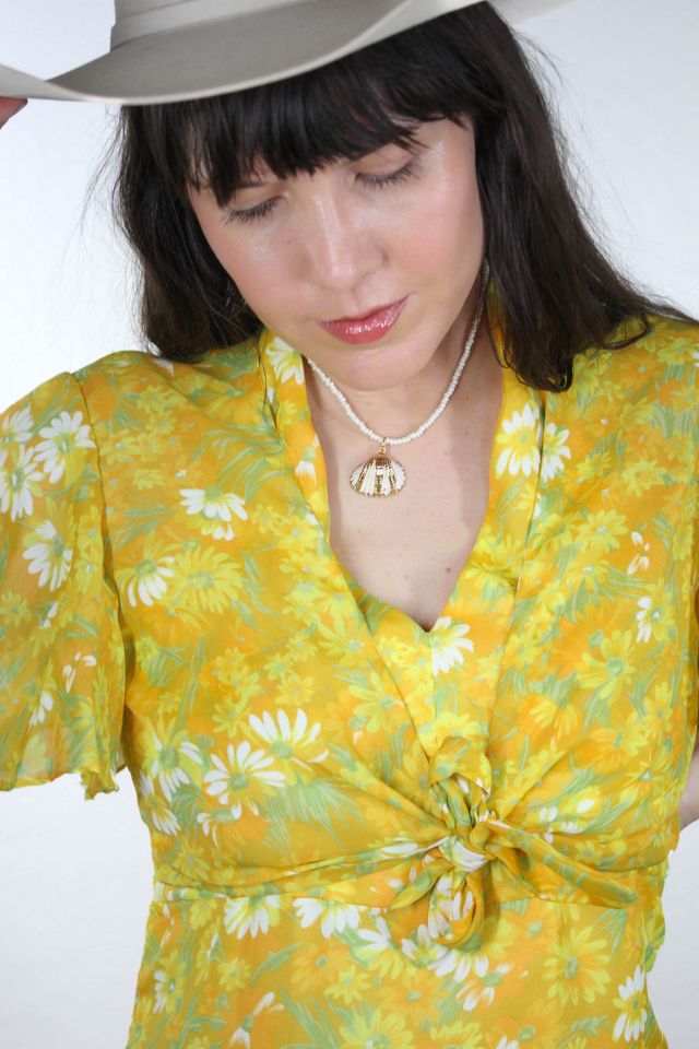 Vintage Gold Tone Shell Seed Bead Necklace Selected By Moons + Junes Vintage #2