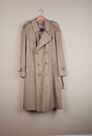 Vintage Fall/Winter 2004 Runway Burberrys’ Trench Coat Selected By The Igala NYC