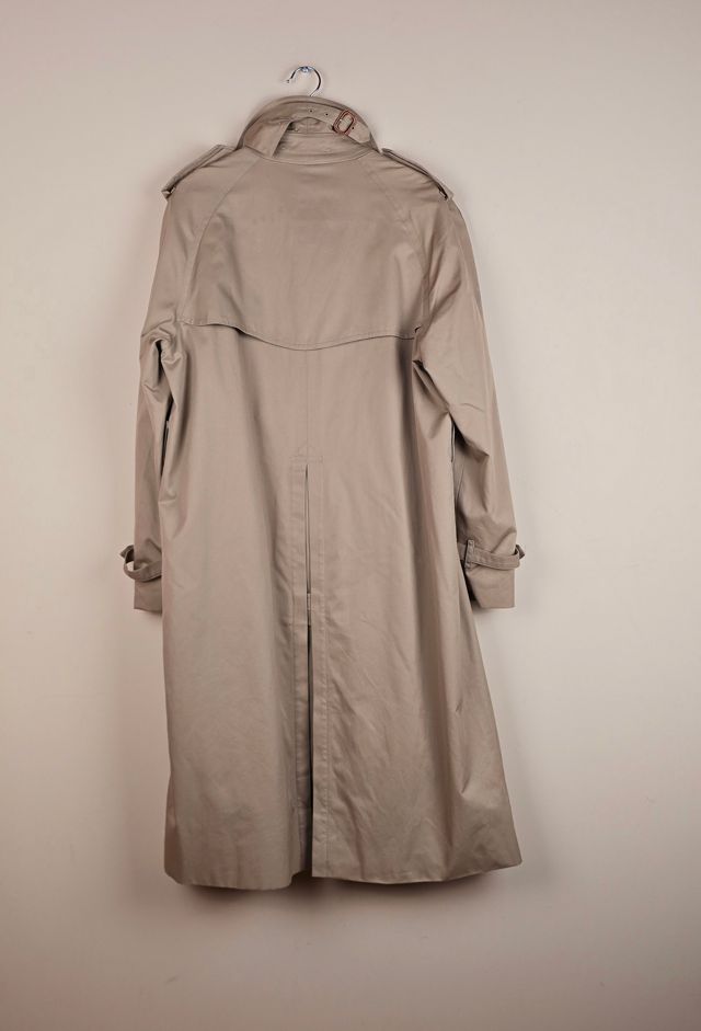 Vintage Fall/Winter 2004 Runway Burberry's Trench Coat Selected By The Igala NYC #3