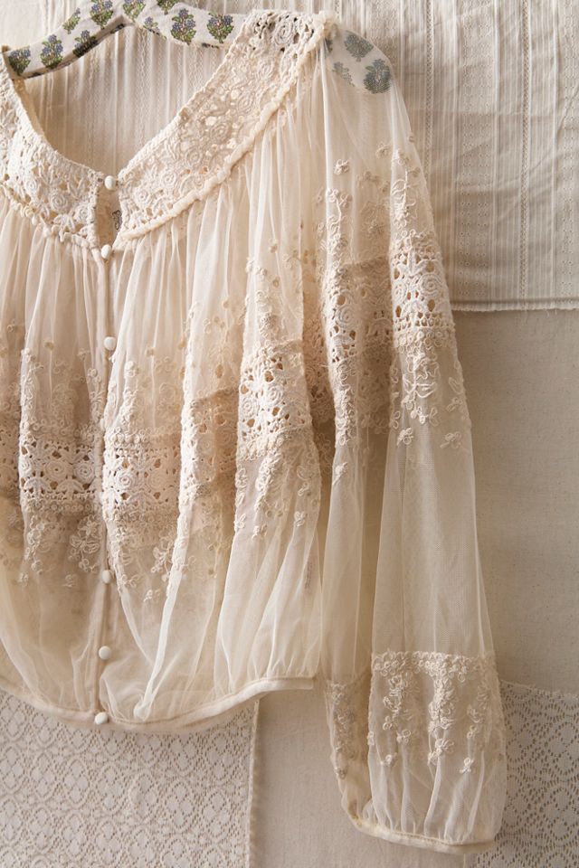 FP MART: Vintage: The Originals Crochet Lace Blouse #2