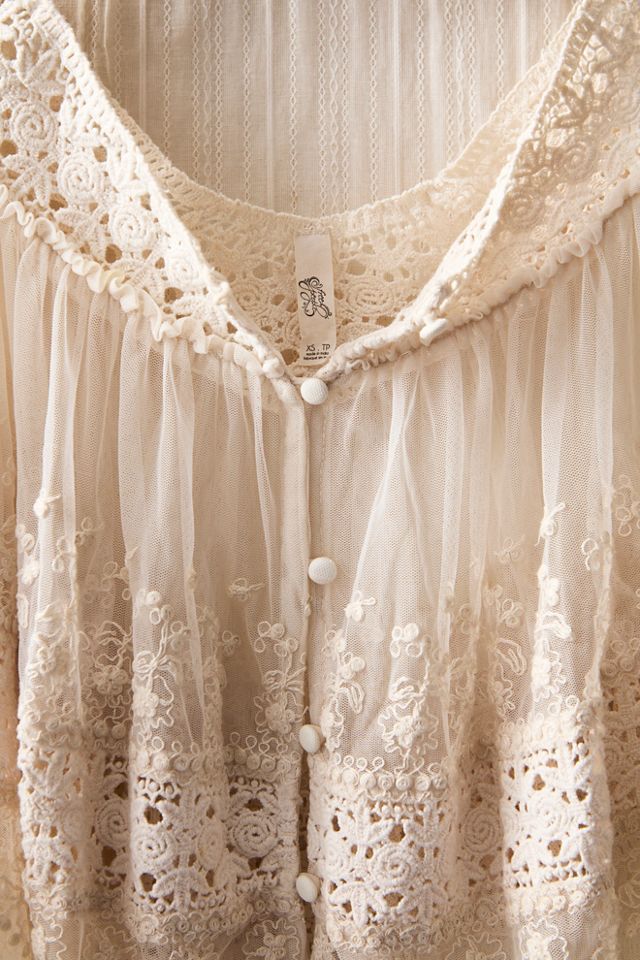 FP MART: Vintage: The Originals Crochet Lace Blouse #3