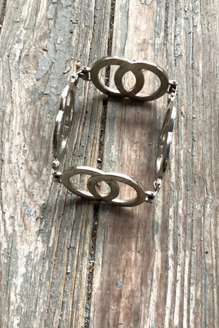 Vintage 1960s Chrome Circle Link Bracelet Selected by Cherry