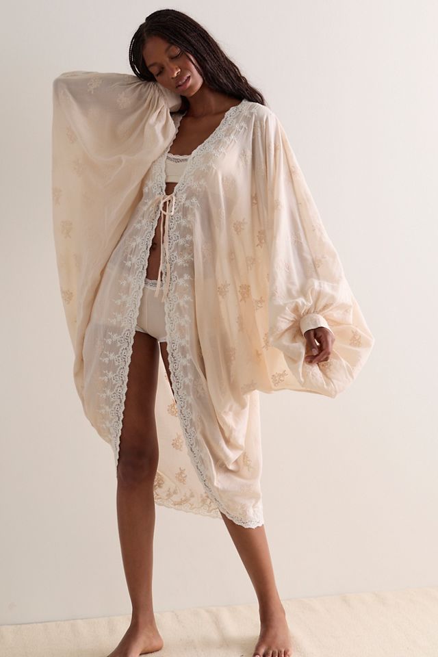 Robe Lucia Pearl #2