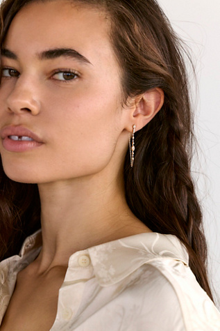 Celine D'Aoust Marquise Chain Earrings