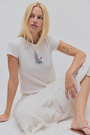 Snoopy Surfboard Baby Tee by Junk Food Clothing at Free People in White, Size: L