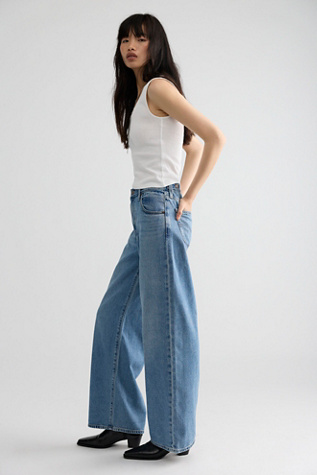 Levi's Cinch Wide-Leg Jeans