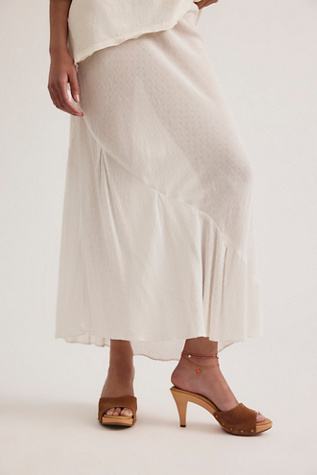 Candie’s Emiliana Clogs