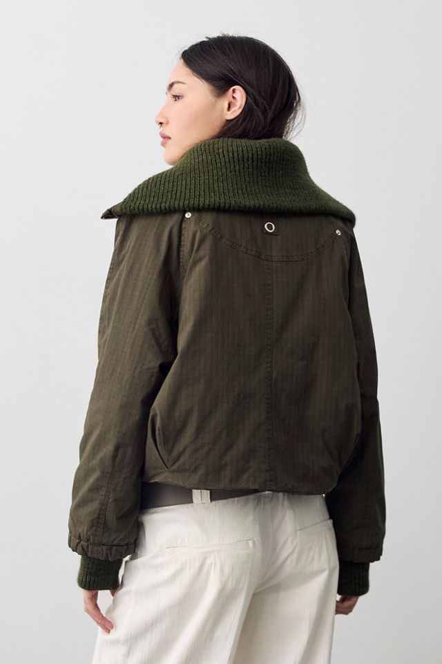 We The Free Lightning Rod Funnel-Neck Puffer #1
