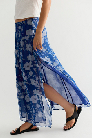 Karis Crinkle Midi Skirt